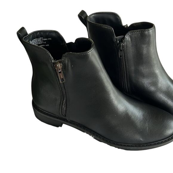 Brenna Dressy Black Side Zip Ankle Boot Sz 8 Faux Leather Block Heel Memory Foam - Picture 4 of 8